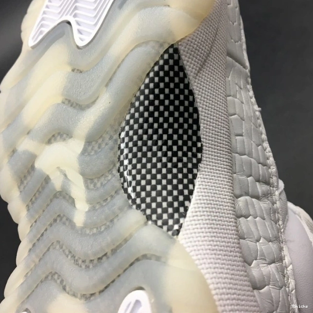 Reps TBK Heiress Frost Jordan 11 Low Air 897331-100 White 0709